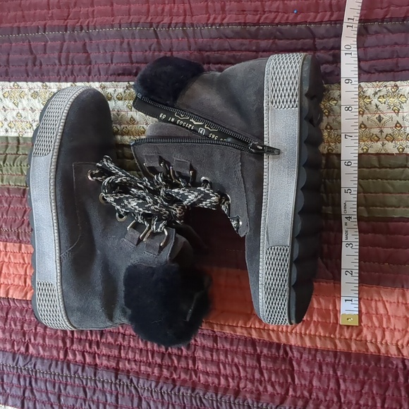 GABOR* faux fur rubber tread side zip faux lace up winter boot ladies size 36 - Picture 15 of 17